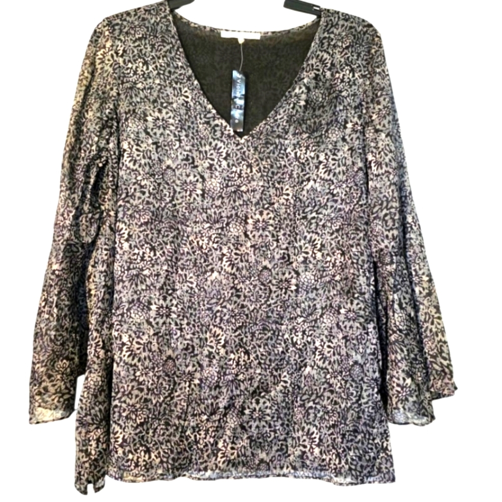 Violet + Claire Floral Black and Gray Crepe Tunic Top 2X NEW V-neck Bell Sleeve